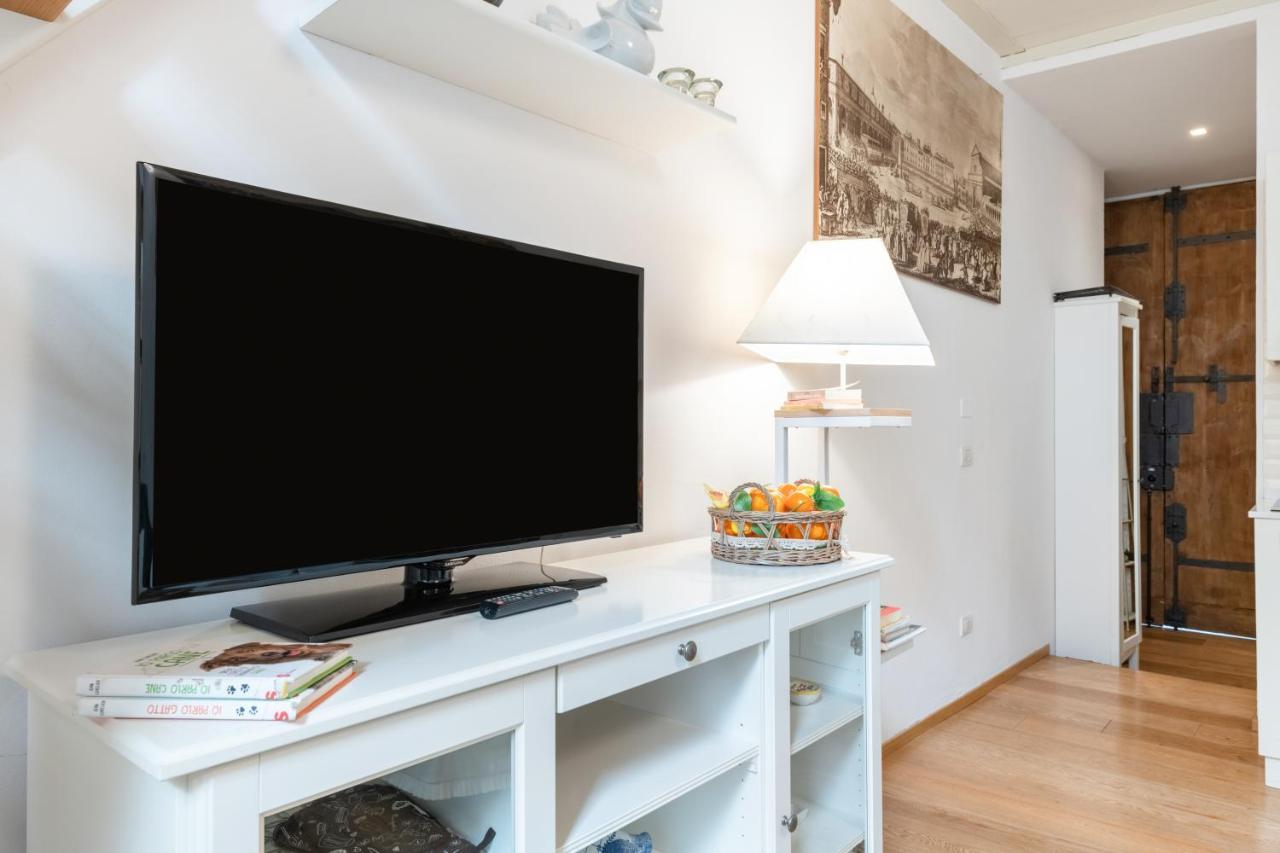 Lovely Studio In The Heart Of The Historic Center Firenze Bagian luar foto