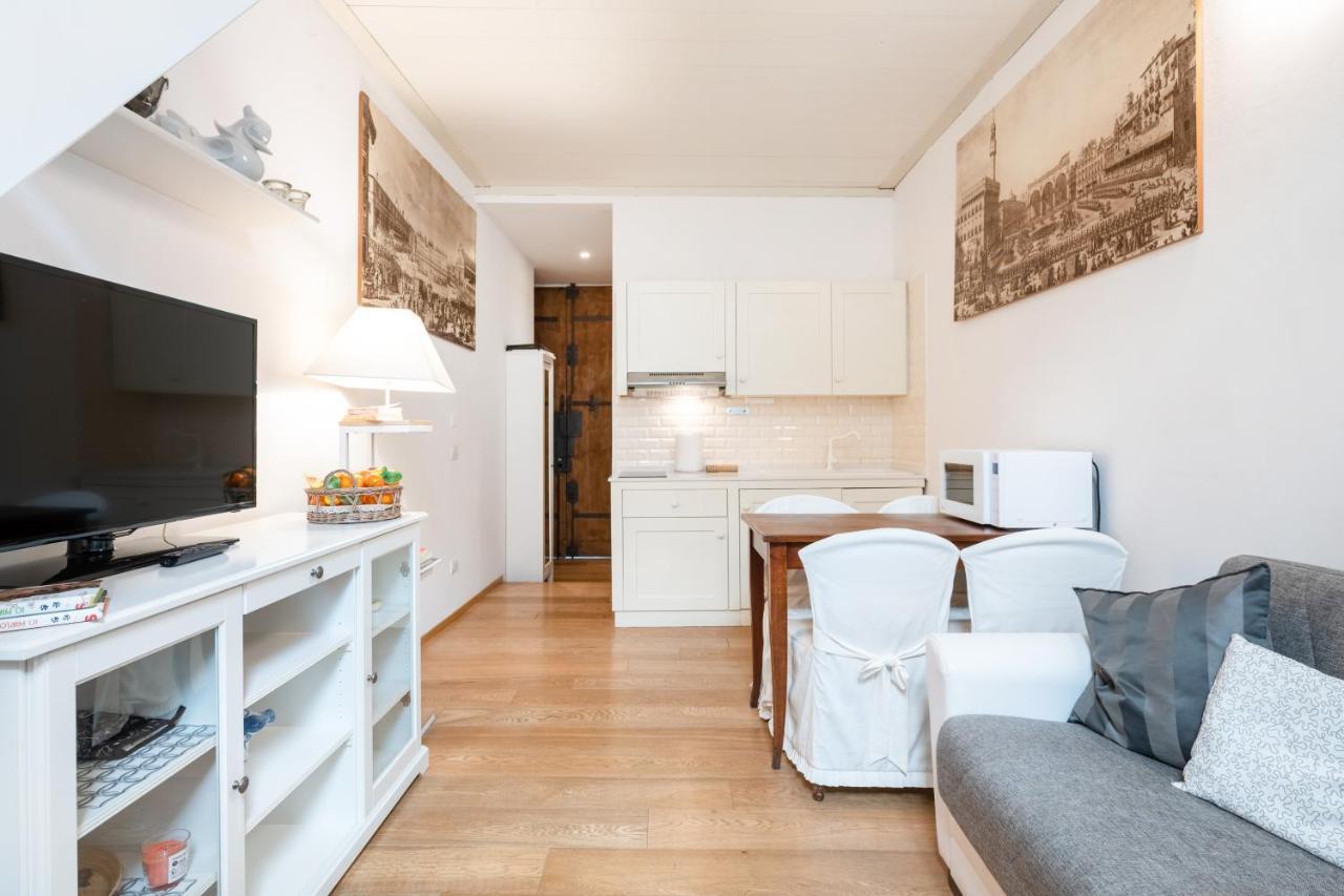 Lovely Studio In The Heart Of The Historic Center Firenze Bagian luar foto